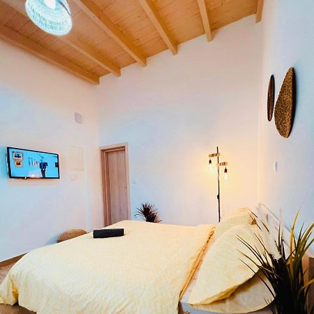 Abuelo Apartment Αρτέμιδα Εξωτερικό φωτογραφία