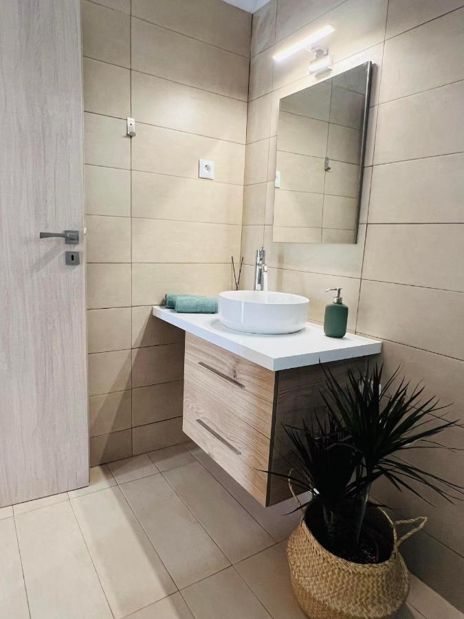 Abuelo Apartment Αρτέμιδα Εξωτερικό φωτογραφία